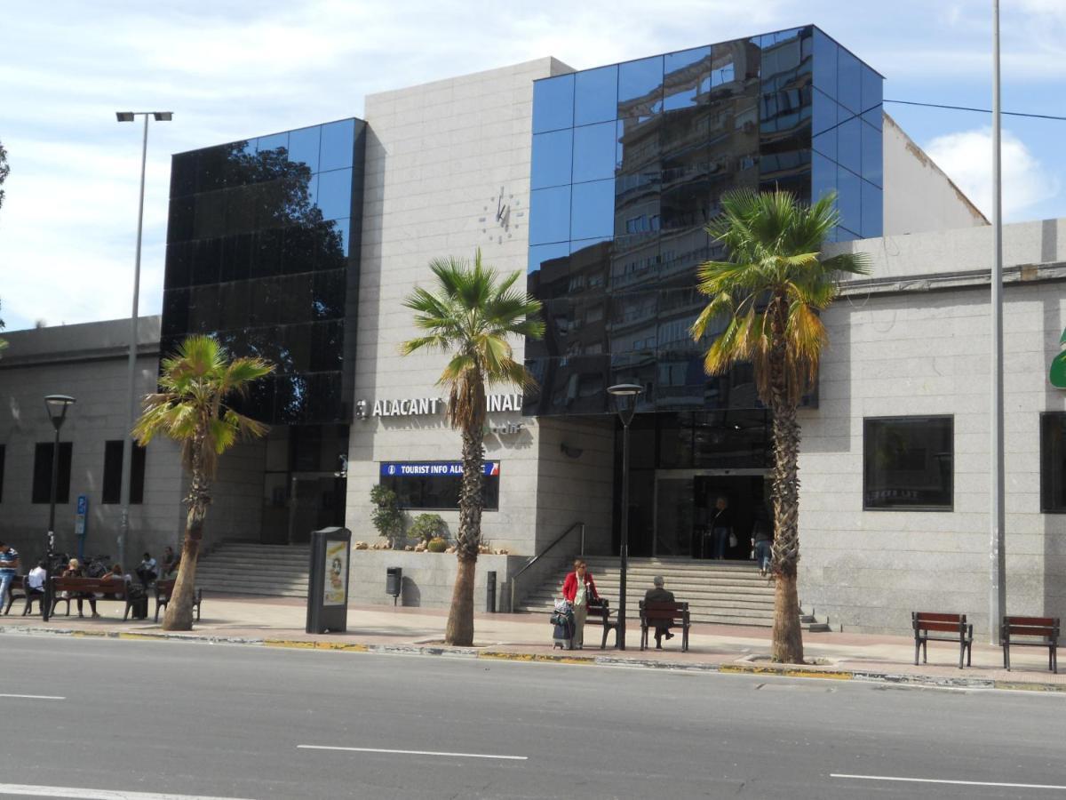 Rooms Estacion Alicante Exteriör bild